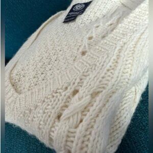 American 🦅 Cable Knit sweater